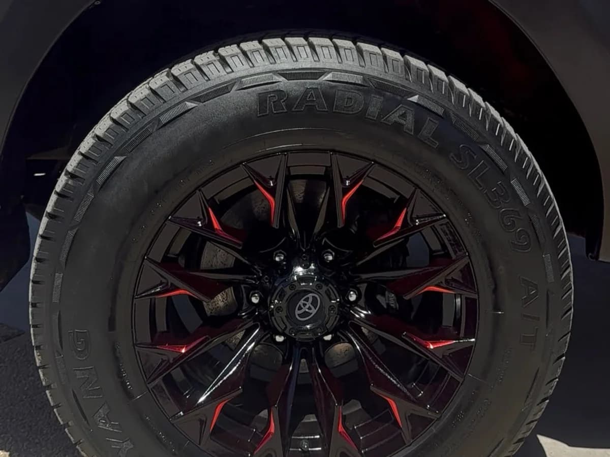 TOYOTA HILUX DX 2.4 DIESEL 4X4 MT2021 - Imagen 8