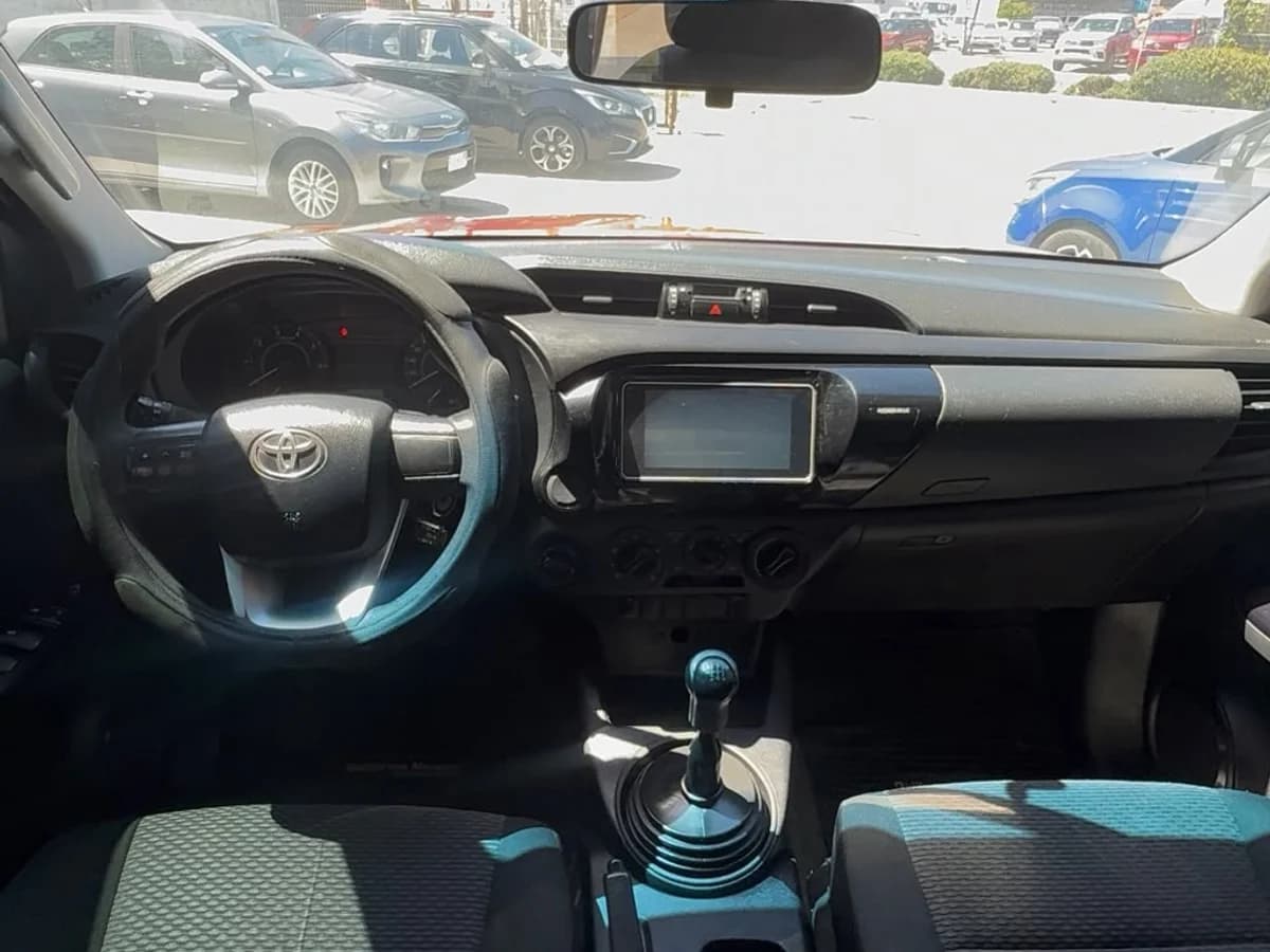 TOYOTA HILUX DX 2.4 DIESEL 4X4 MT2021 - Imagen 11