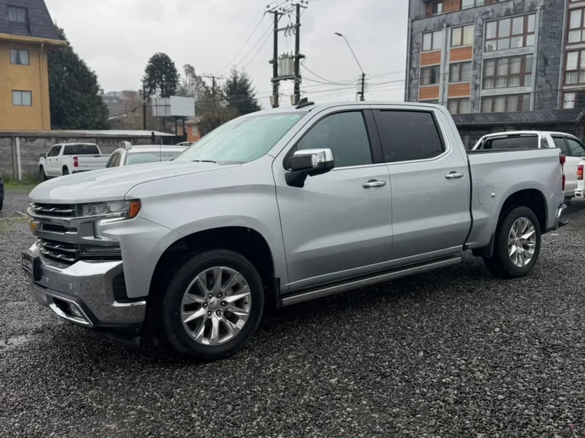 CHEVROLET Silverado 5.3 LTZ HC 2022 - Imagen 3