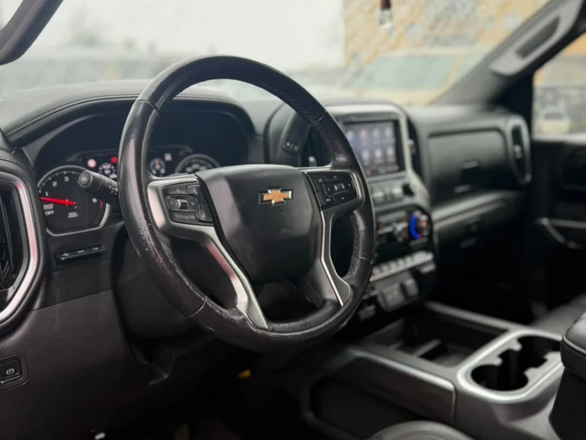 CHEVROLET Silverado 5.3 LTZ HC 2022 - Imagen 7