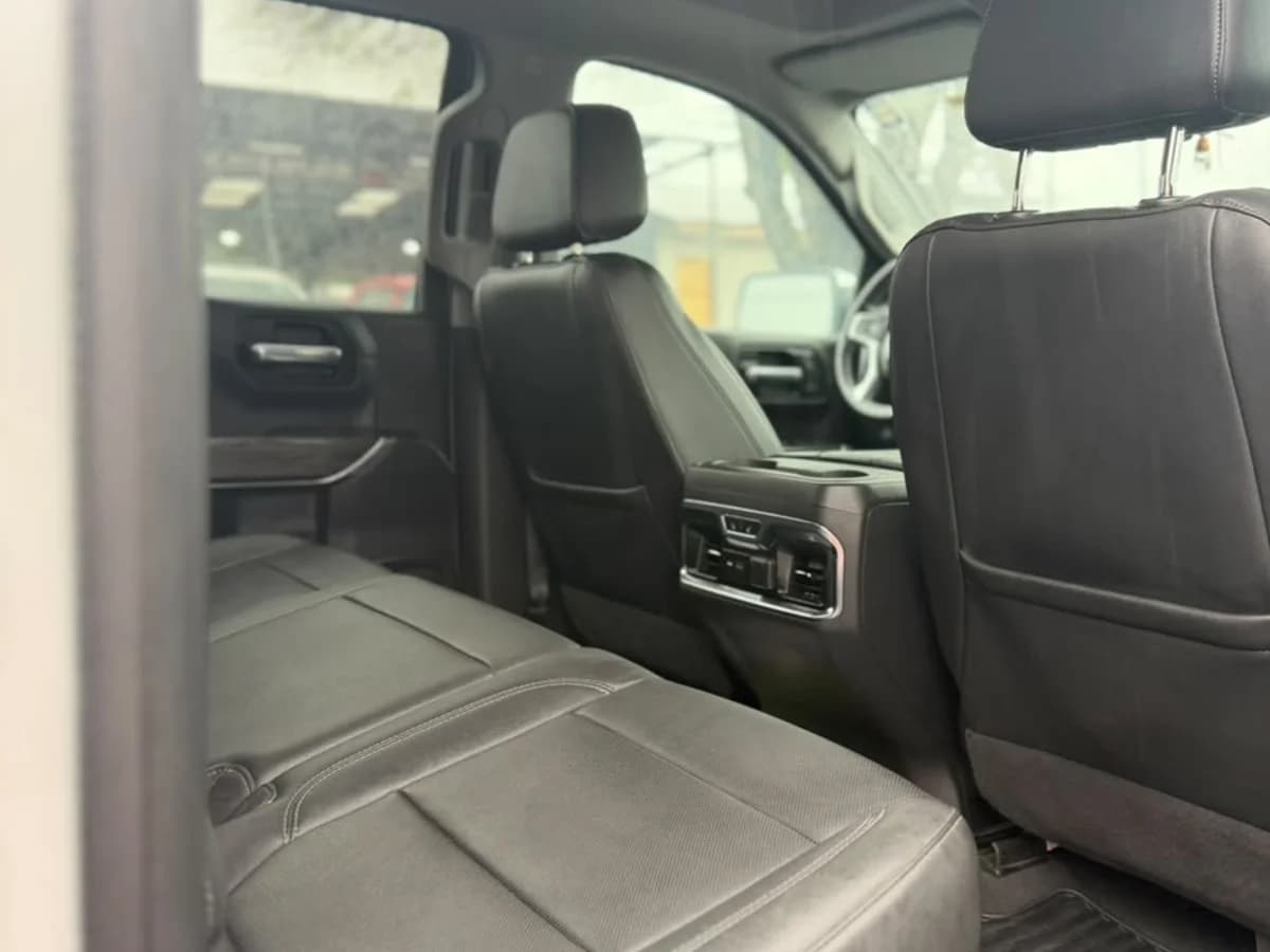 CHEVROLET Silverado 5.3 LTZ HC 2022 - Imagen 17