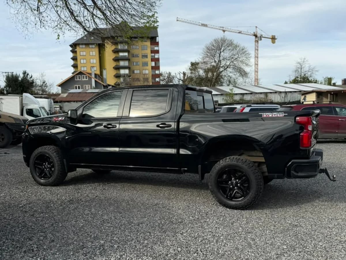 CHEVROLET Silverado 5.3 V8 2021 - Imagen 8