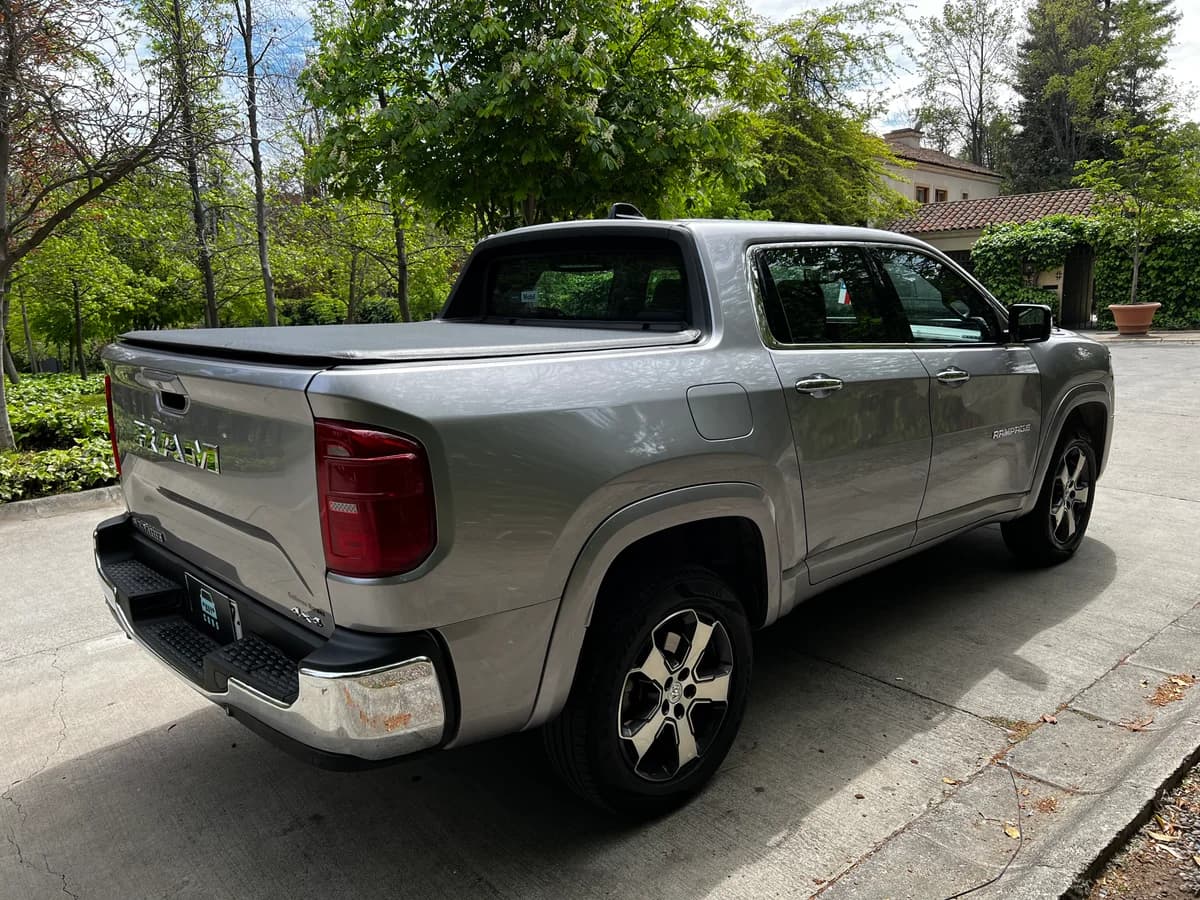 RAM Rampage LARAMIE 2.0 DIESEL 4X4 DOBLE CABINA 2026 - Imagen 8