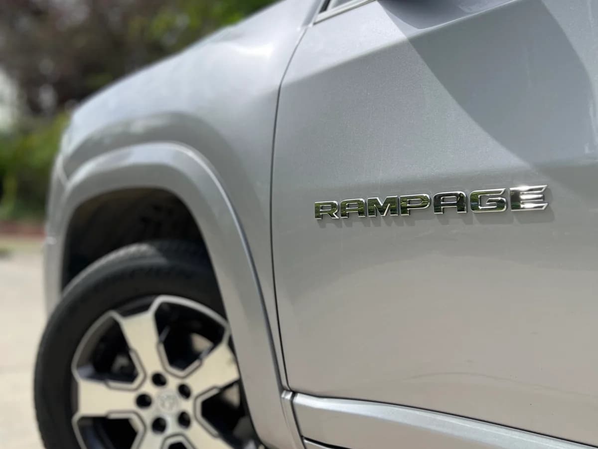 RAM Rampage LARAMIE 2.0 DIESEL 4X4 DOBLE CABINA 2026 - Imagen 9