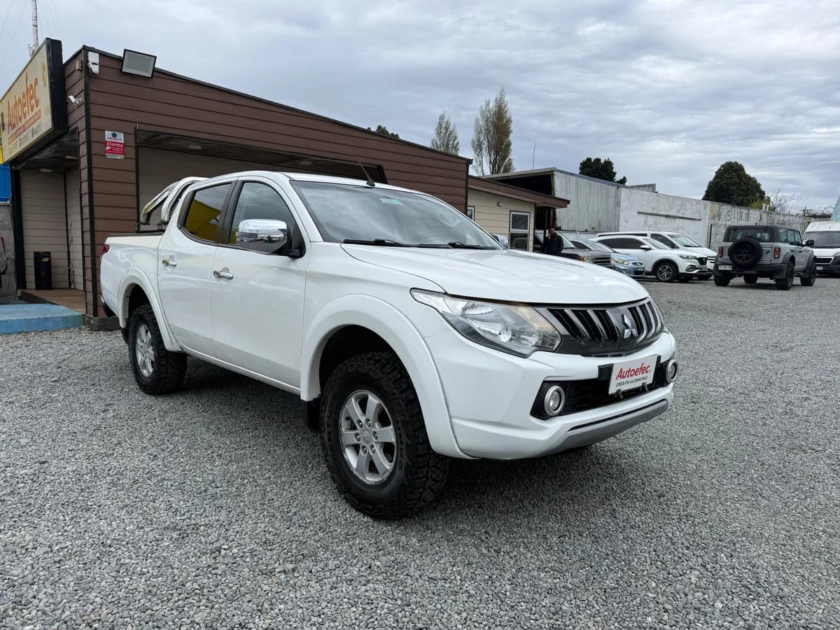 MITSUBISHI L200 KATANA CRT 4X4 2019 - Imagen 3