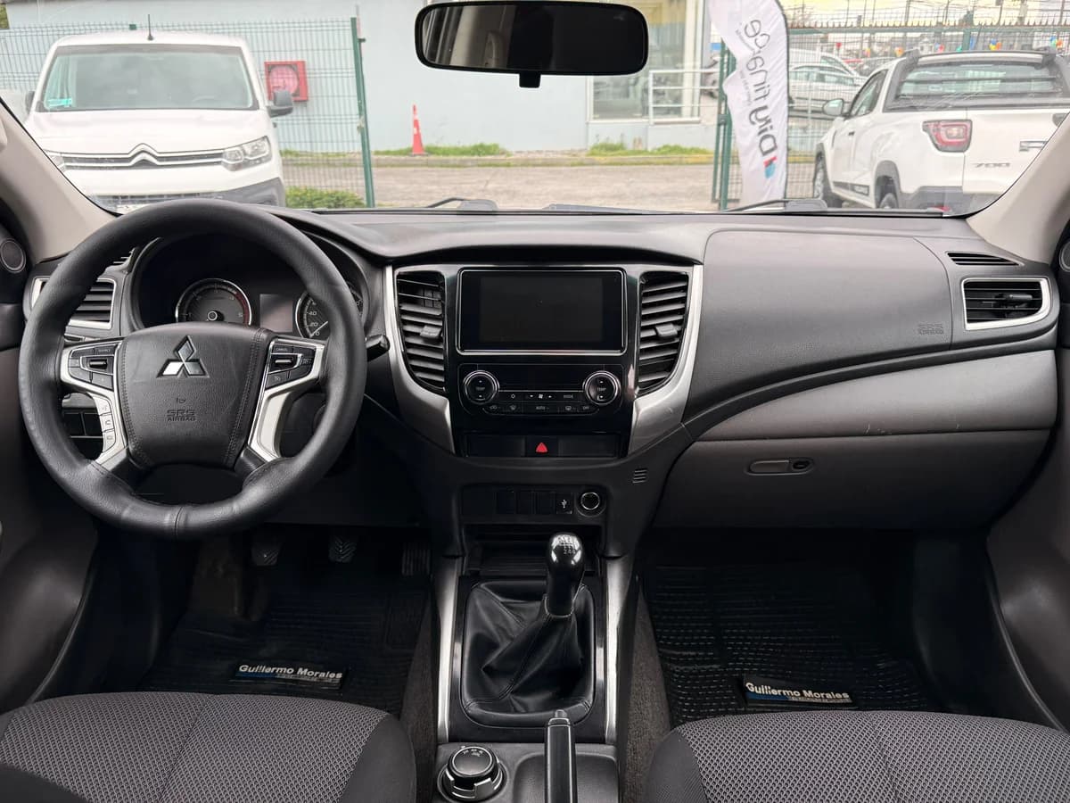 MITSUBISHI L200 KATANA CRT 4X4 2019 - Imagen 7