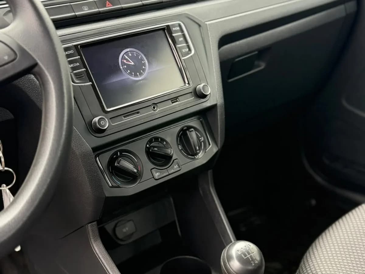 VOLKSWAGEN Saveiro CD 1.6 2024 - Imagen 14