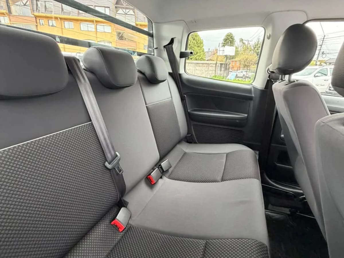 VOLKSWAGEN Saveiro CD 1.6 2024 - Imagen 17