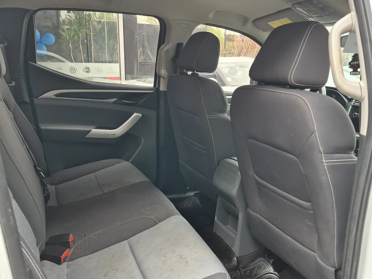 MAXUS T60 2.8 DX DIESEL DOB. CAB 4X2 6MT 4P 2023 - Imagen 9