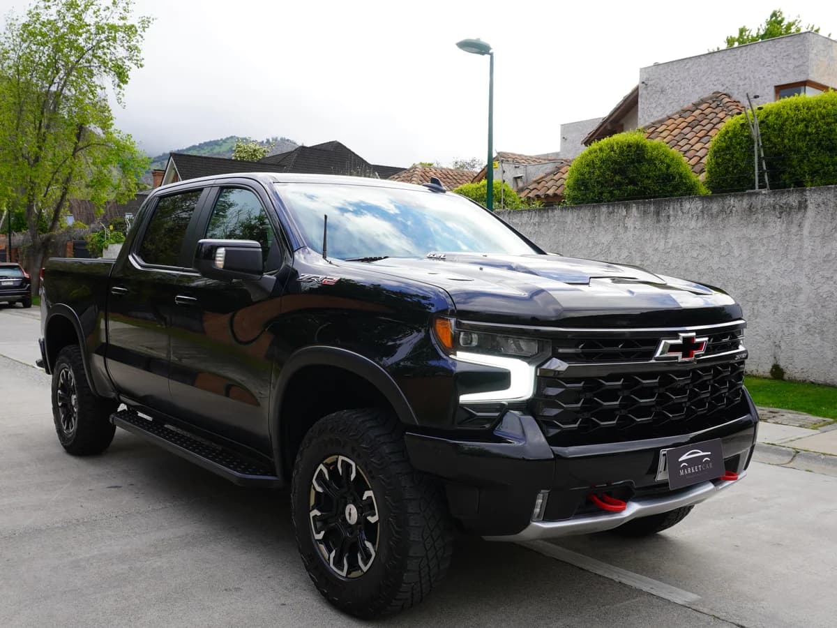 Chevrolet Silverado 6.2 ZR2 4X4 AT Año 2024 - Imagen 3