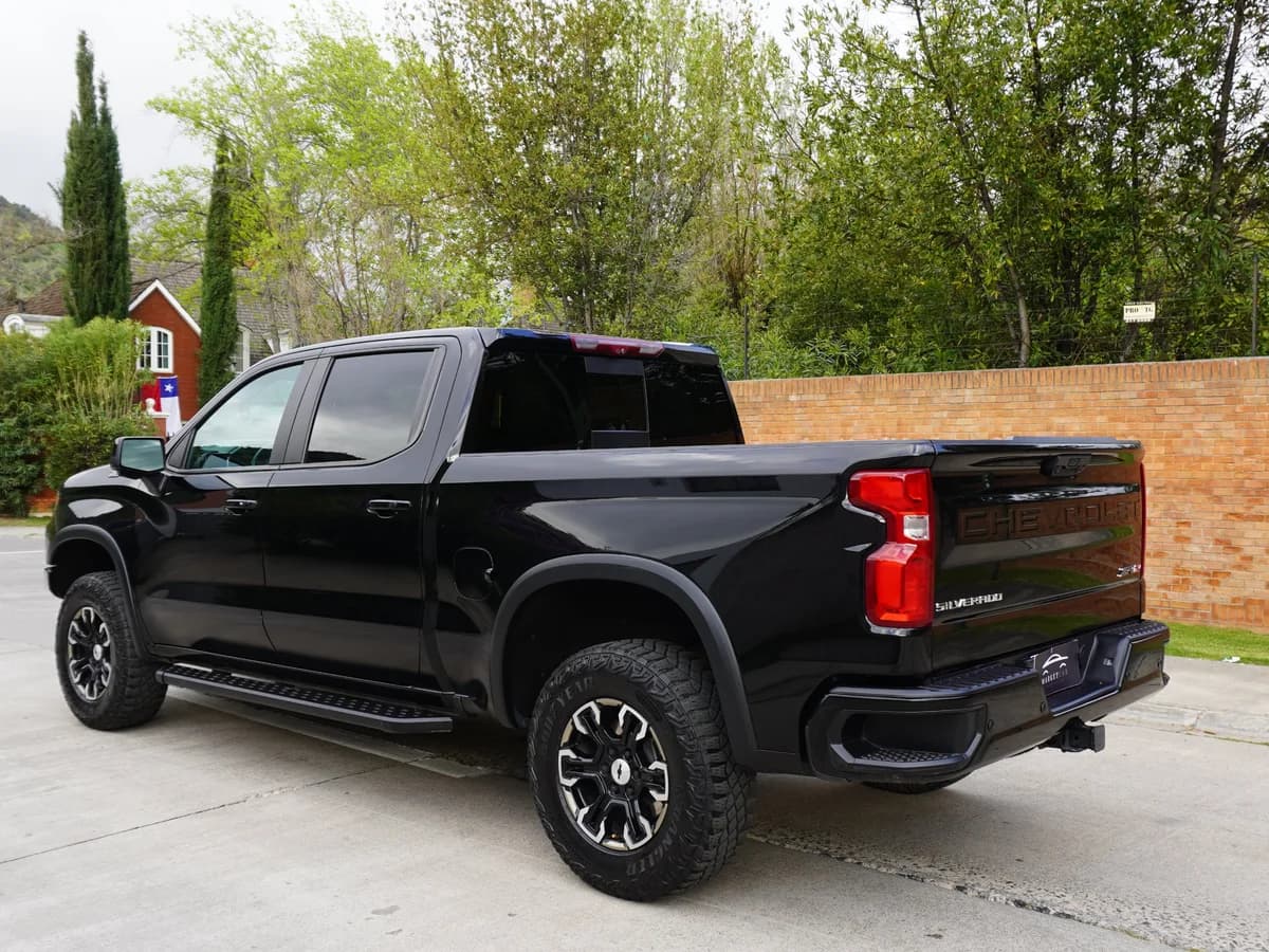 Chevrolet Silverado 6.2 ZR2 4X4 AT Año 2024 - Imagen 7