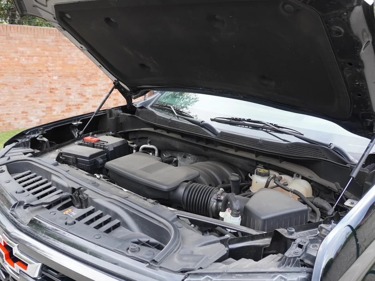 Chevrolet Silverado 6.2 ZR2 4X4 AT Año 2024 - Imagen 38