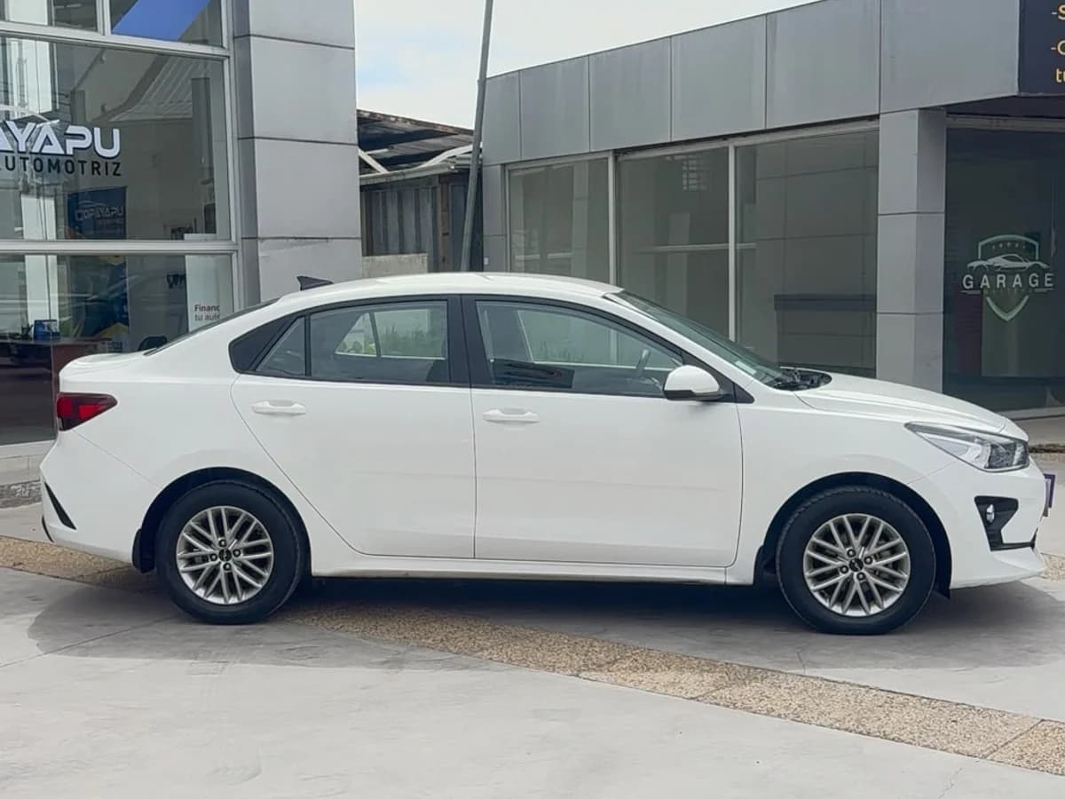 KIA Rio 4 1.4 6MT 2022 - Imagen 6