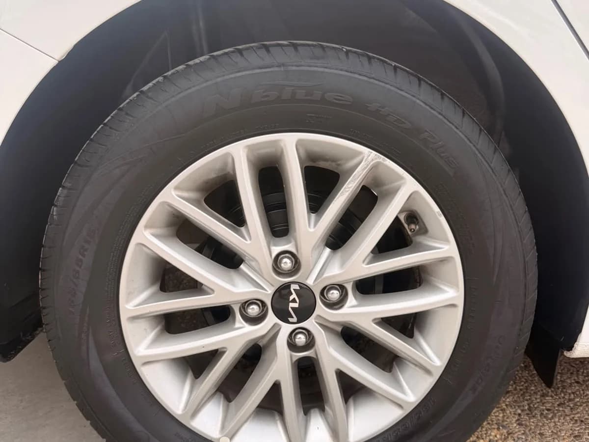 KIA Rio 4 1.4 6MT 2022 - Imagen 7