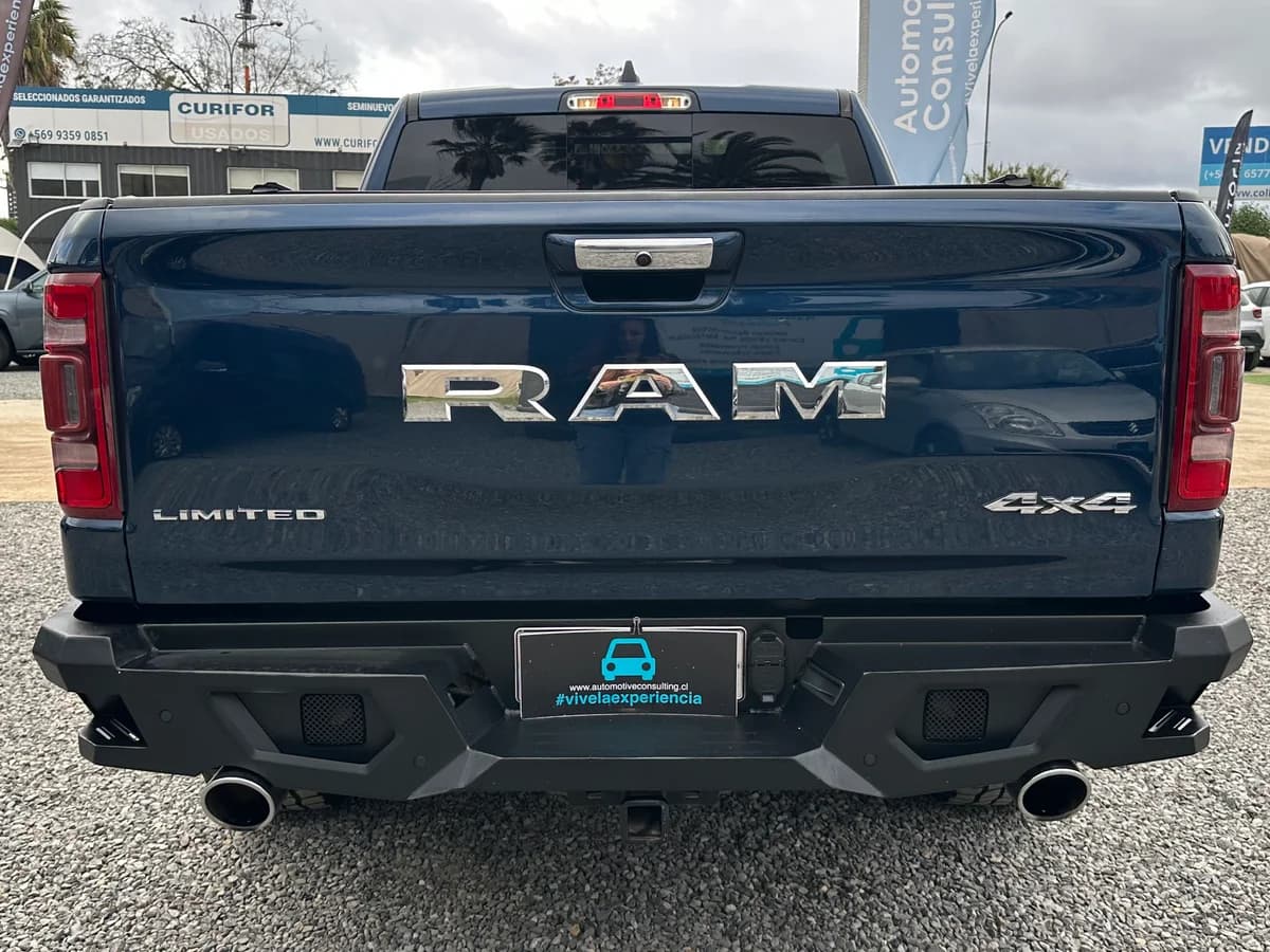 RAM 1500 NEW LIMITED 4X4 HEMI 5.7 UNICO DUEÑO 2021 - Imagen 5
