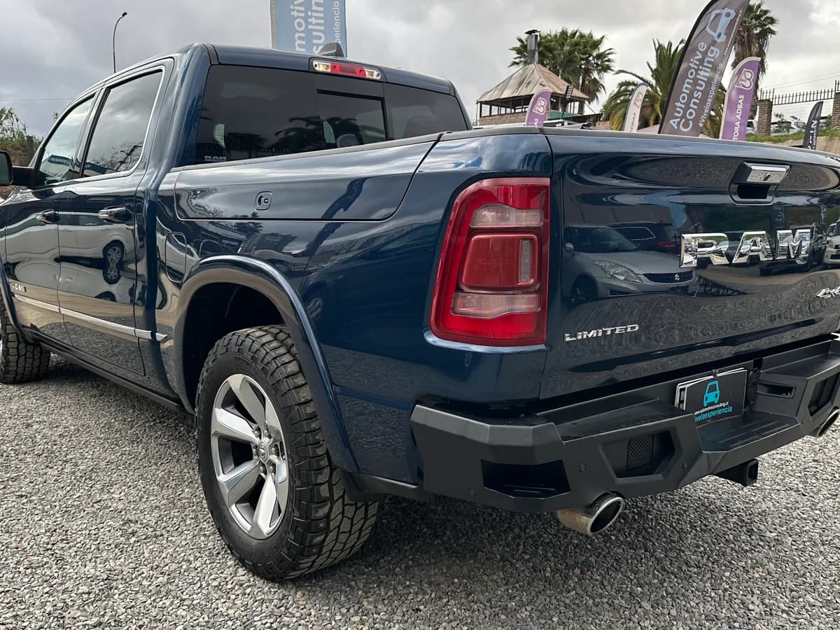 RAM 1500 NEW LIMITED 4X4 HEMI 5.7 UNICO DUEÑO 2021 - Imagen 7