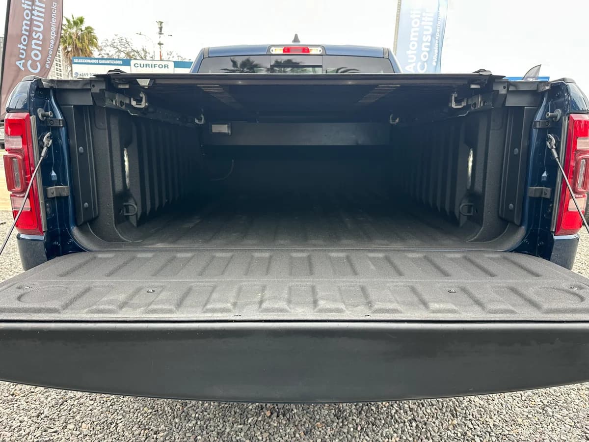 RAM 1500 NEW LIMITED 4X4 HEMI 5.7 UNICO DUEÑO 2021 - Imagen 11