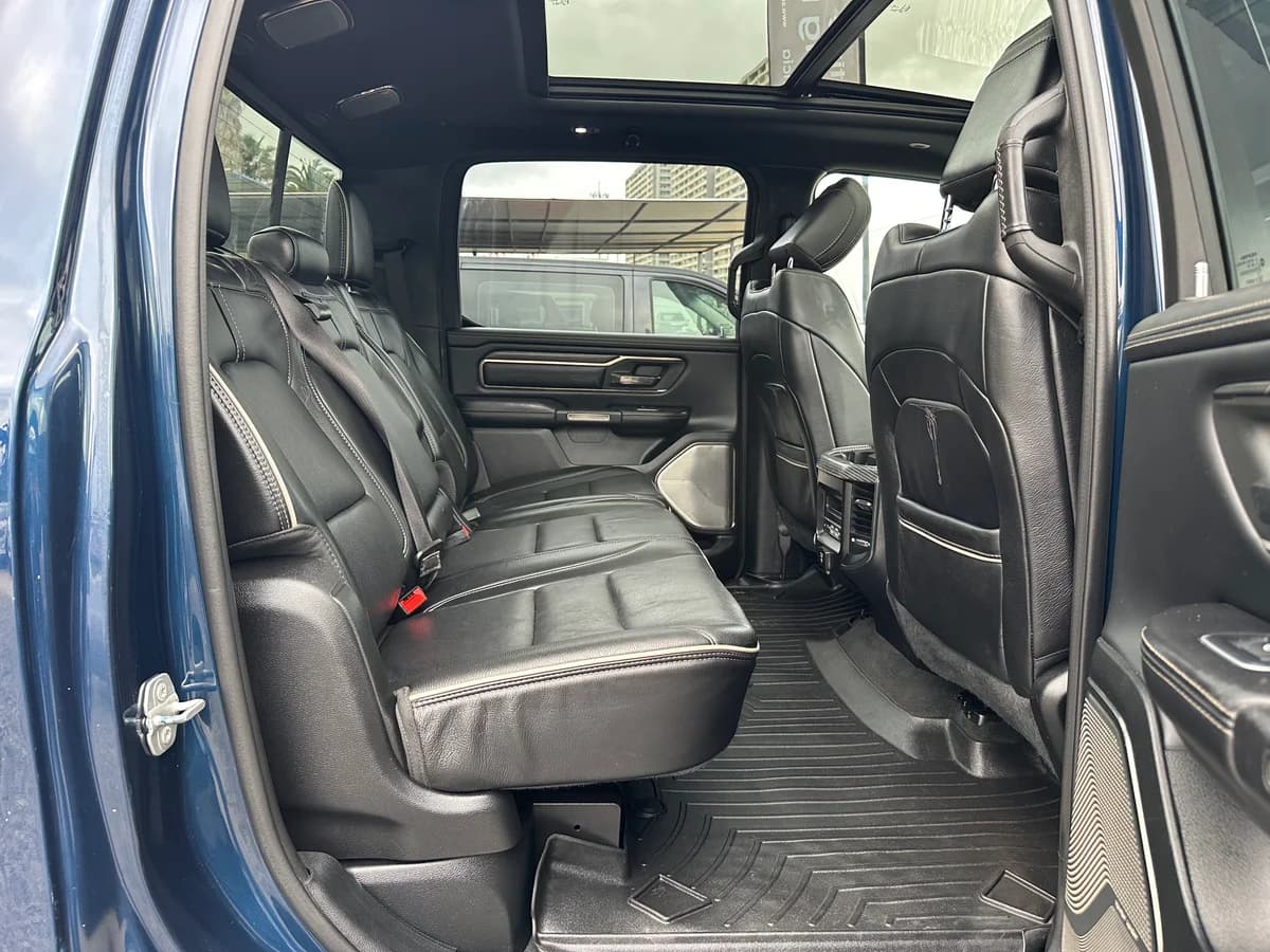 RAM 1500 NEW LIMITED 4X4 HEMI 5.7 UNICO DUEÑO 2021 - Imagen 26