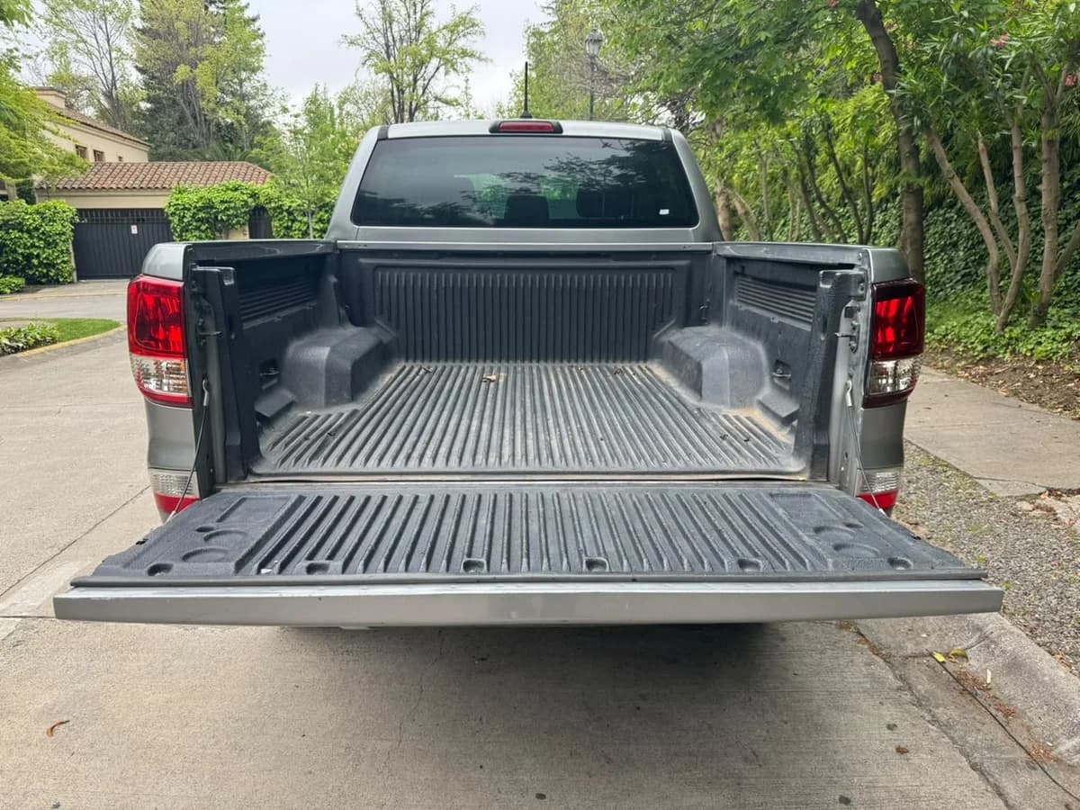 MAZDA Bt-50 2.2 SDX DCAB DIESEL 4X4 6MT 2020 (perdida asimi) - Imagen 11