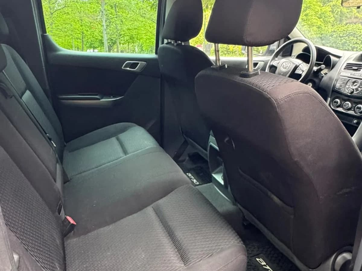 MAZDA Bt-50 2.2 SDX DCAB DIESEL 4X4 6MT 2020 (perdida asimi) - Imagen 13