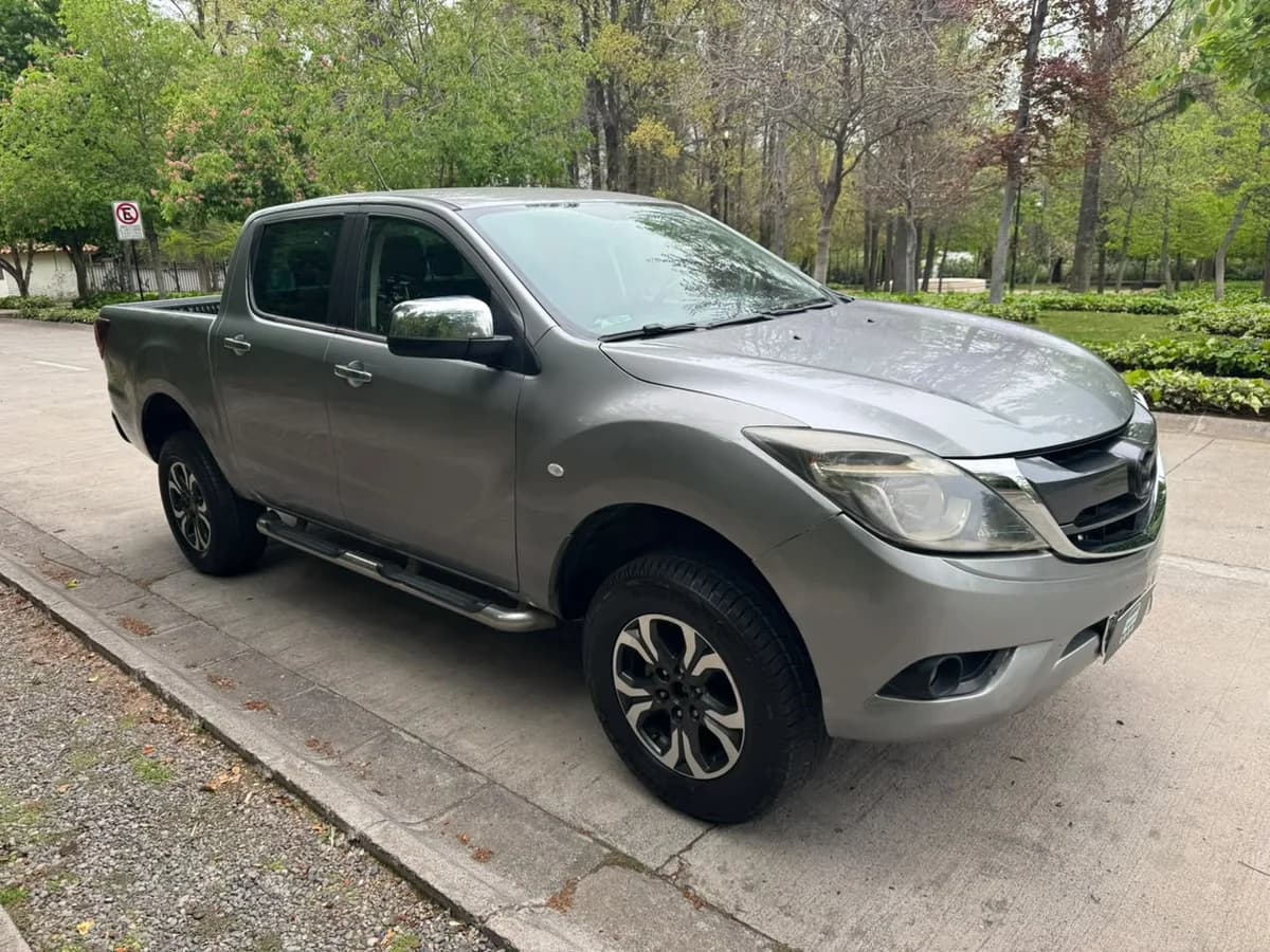 MAZDA Bt-50 2.2 SDX DCAB DIESEL 4X4 6MT 2020 (perdida asimi) - Imagen 22