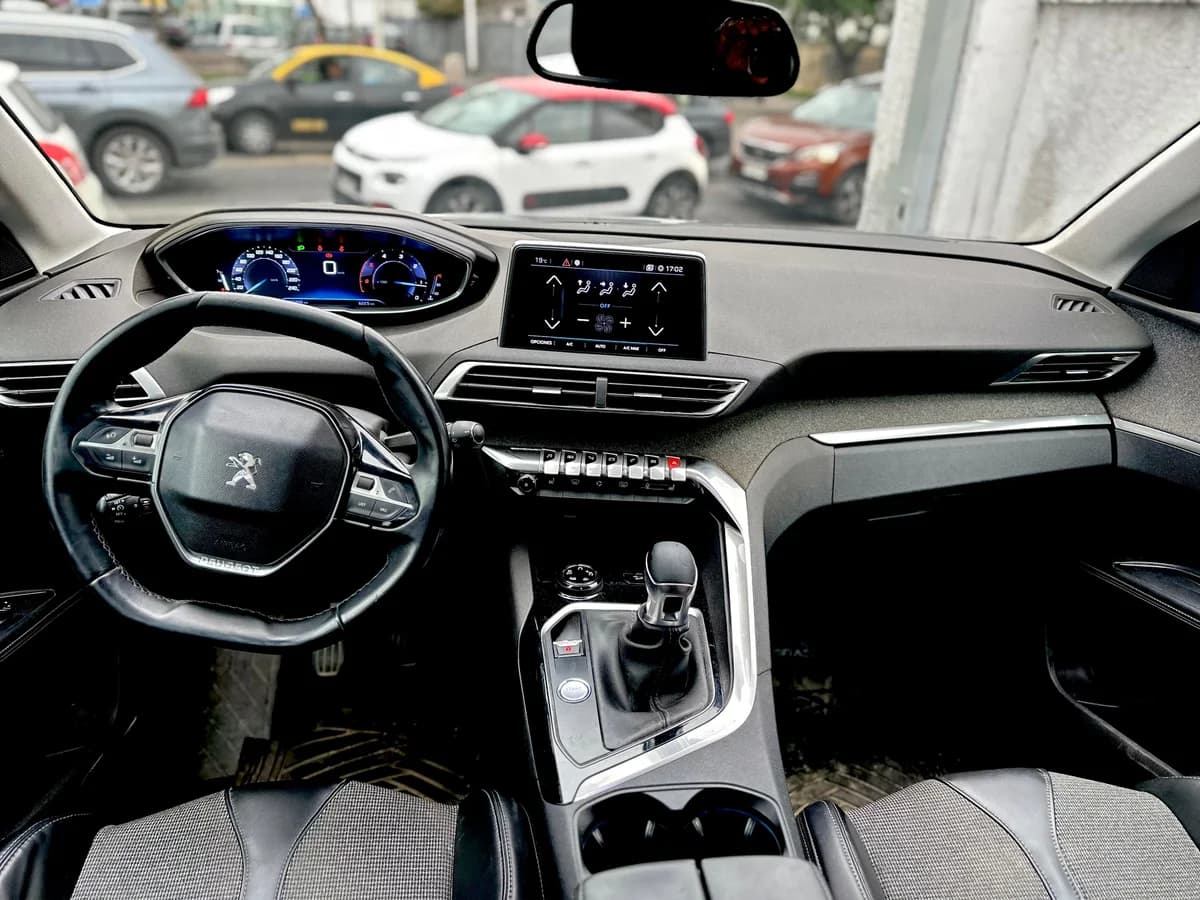 PEUGEOT 5008 ALLURE BLUEHDI 2.0 2018 - Imagen 13