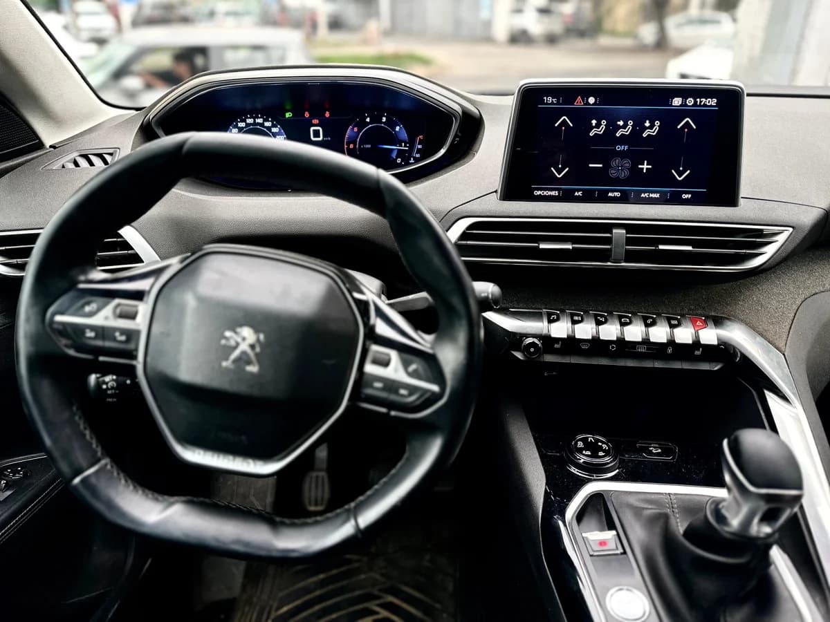 PEUGEOT 5008 ALLURE BLUEHDI 2.0 2018 - Imagen 14