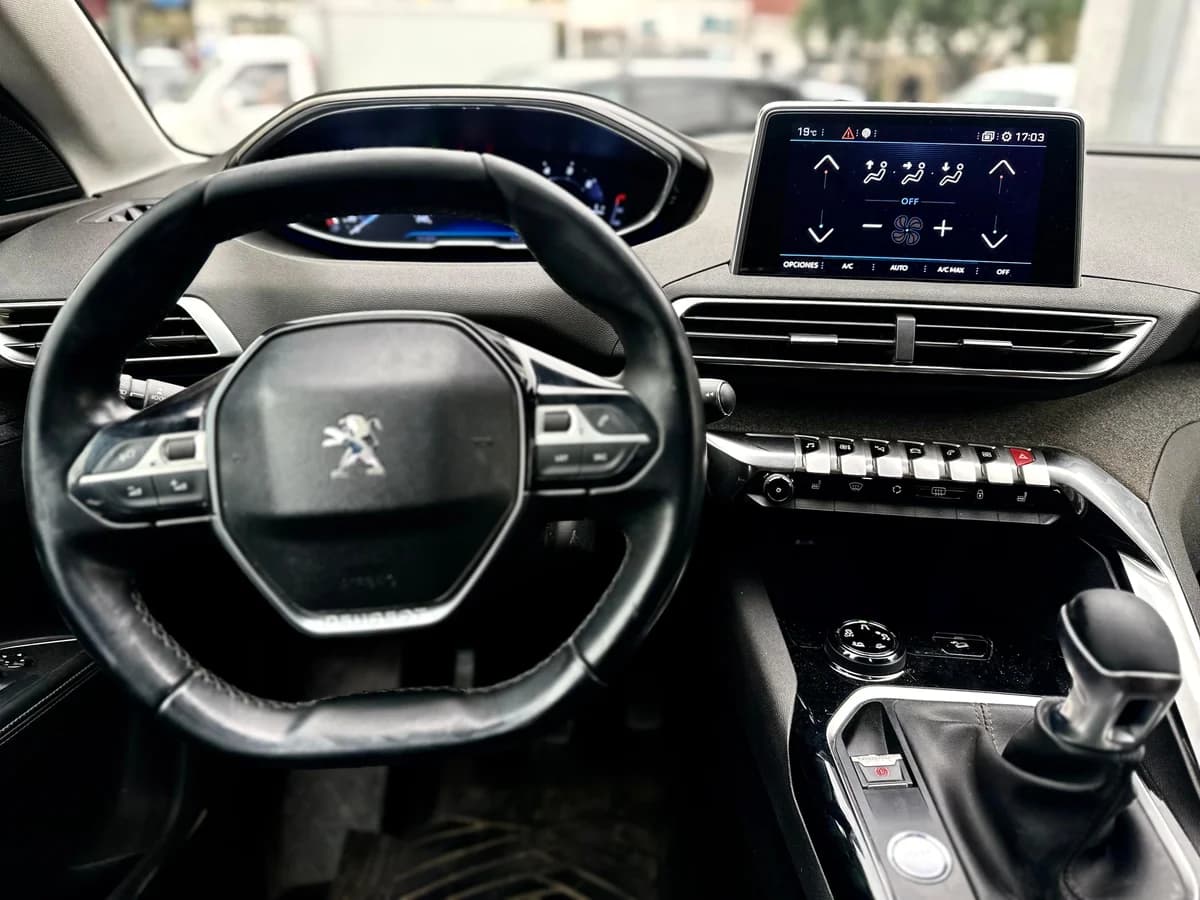 PEUGEOT 5008 ALLURE BLUEHDI 2.0 2018 - Imagen 16