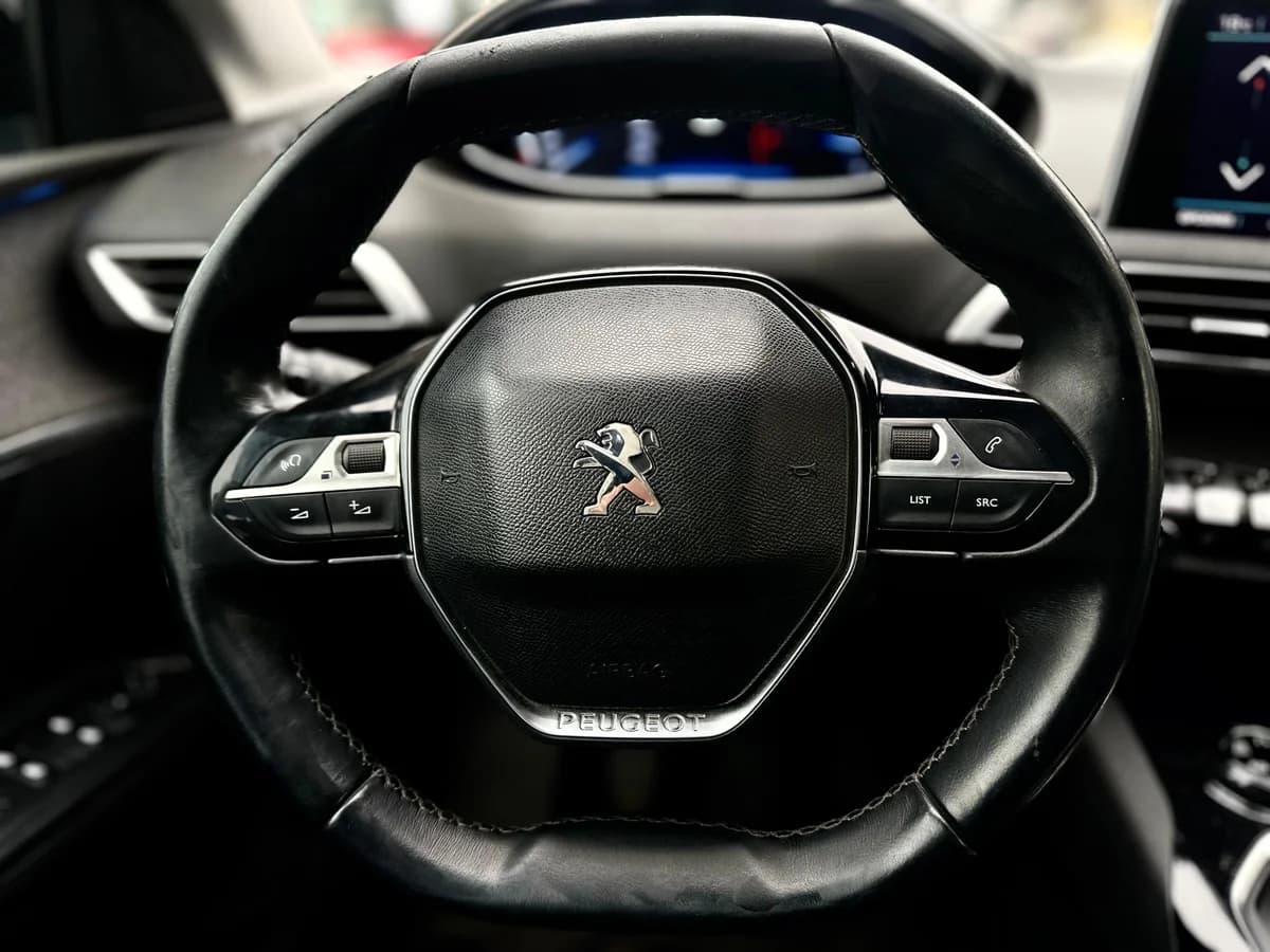 PEUGEOT 5008 ALLURE BLUEHDI 2.0 2018 - Imagen 17