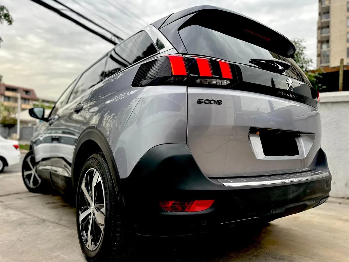 PEUGEOT 5008 ALLURE BLUEHDI 2.0 2018 - Imagen 18
