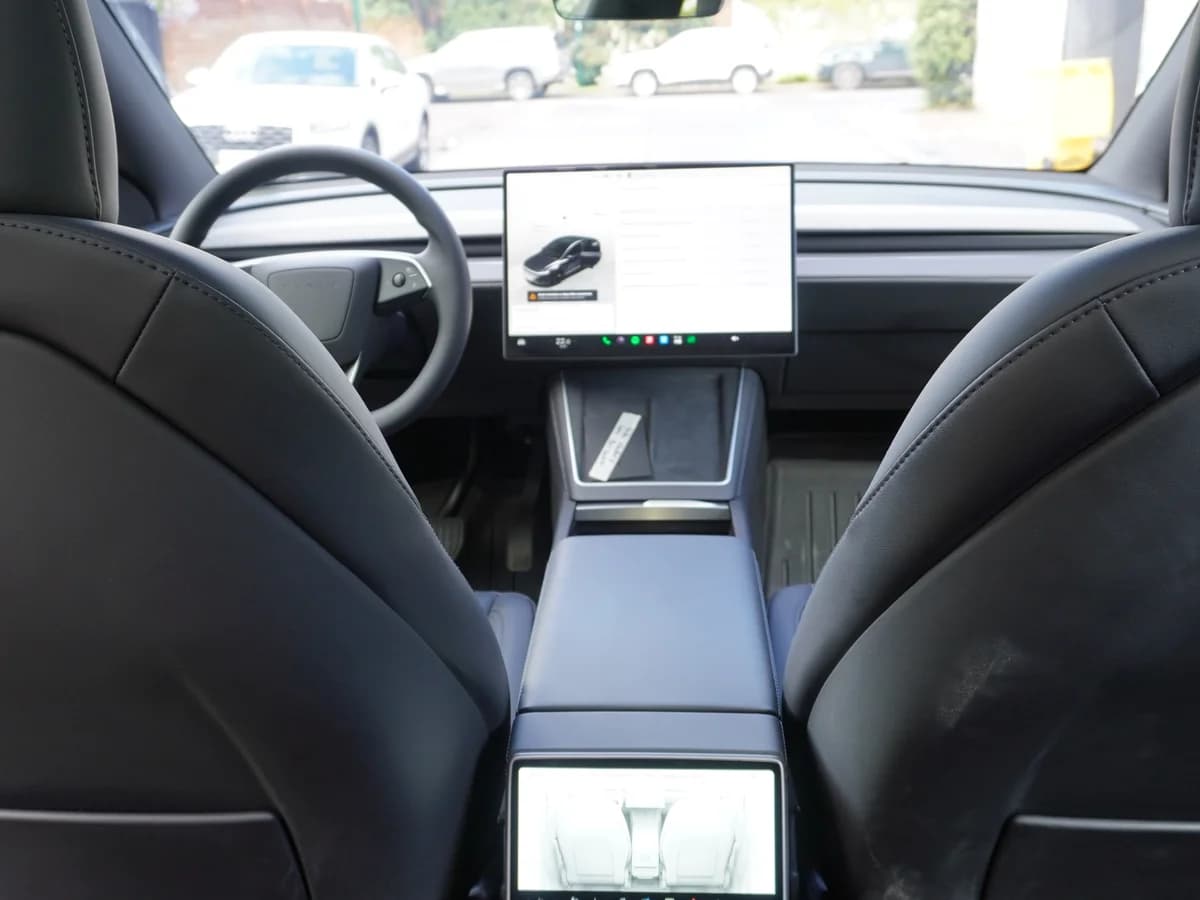 TESLA Model Y Año 2026 - Imagen 17