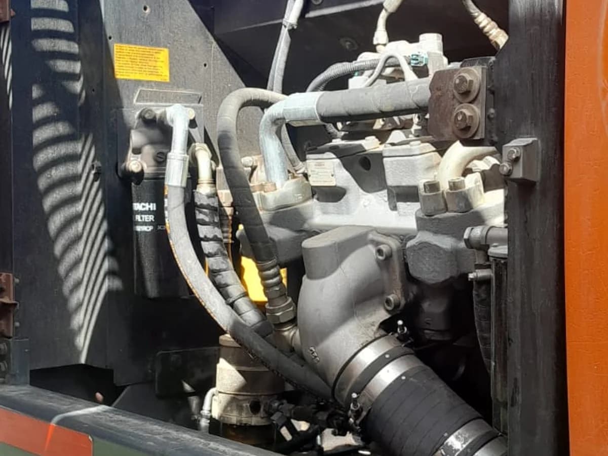 Hitachi ZX 210LC LC 2016 - Imagen 9