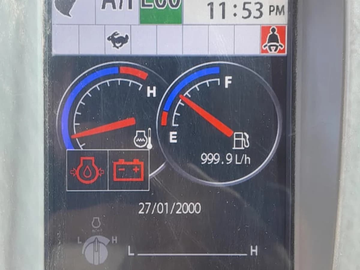 Hitachi ZX 210LC LC 2016 - Imagen 11