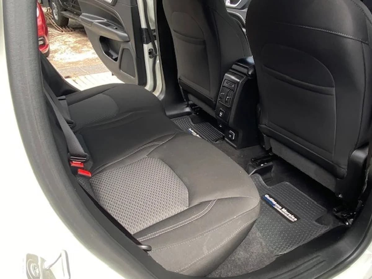 JEEP COMPASS 1.3 Sport T70 2023 - Imagen 18