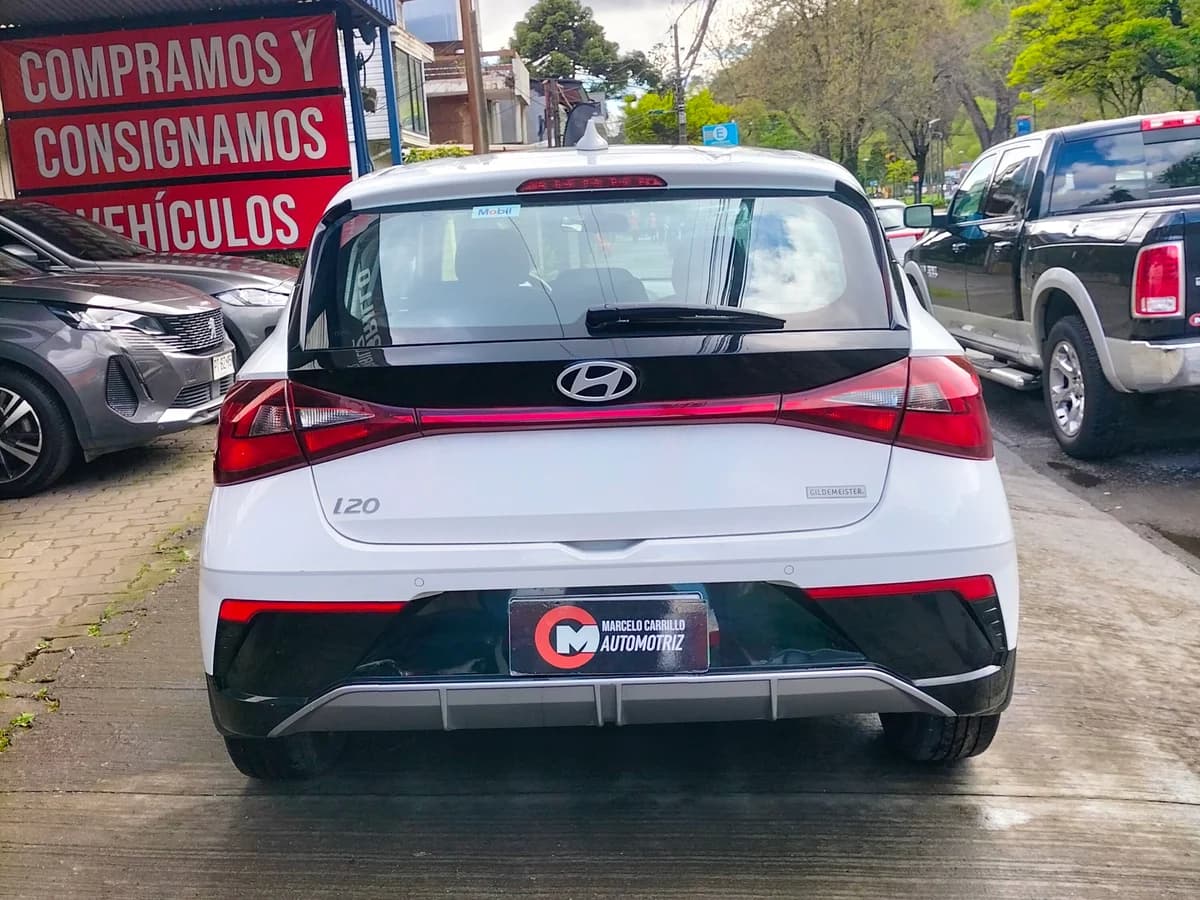 HYUNDAI i20 1.4 HB 2025 - Imagen 5