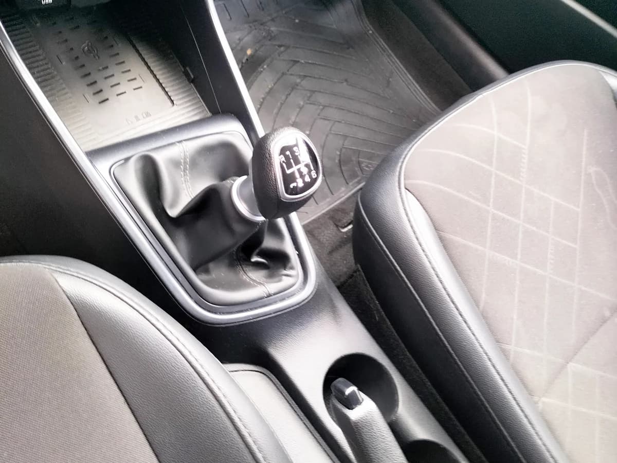 HYUNDAI i20 1.4 HB 2025 - Imagen 9