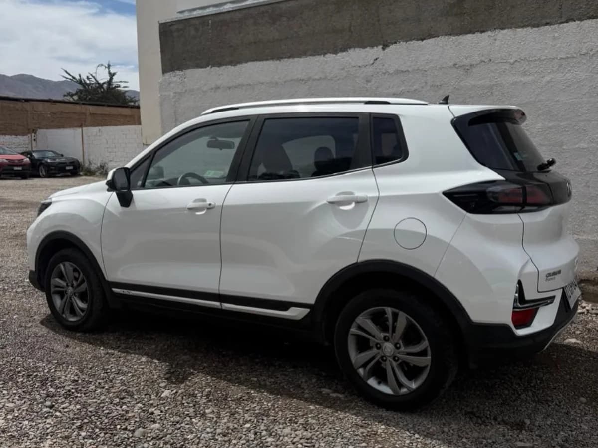 CHANGAN Cs15 1.5 4X2 2022 - Imagen 4