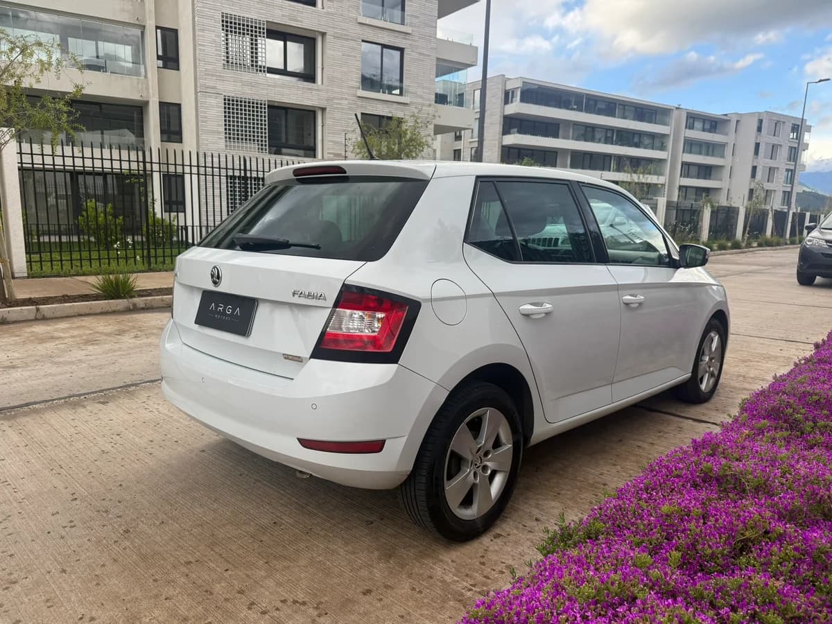SKODA Fabia MSI 1.0 2020 - Imagen 6
