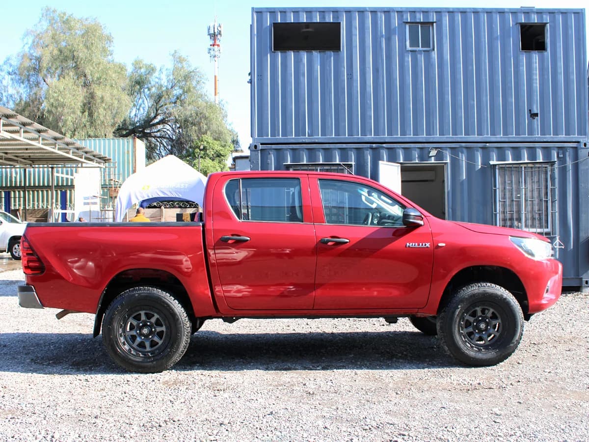 TOYOTA Hilux DCAB 4X4 - Imagen 5