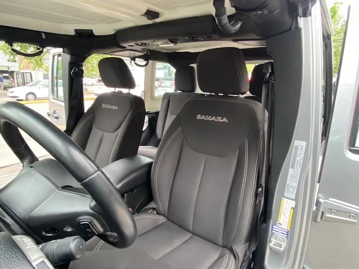 JEEP WRANGLER UNLTD Sahara 4x4 2.8 2018 - Imagen 17