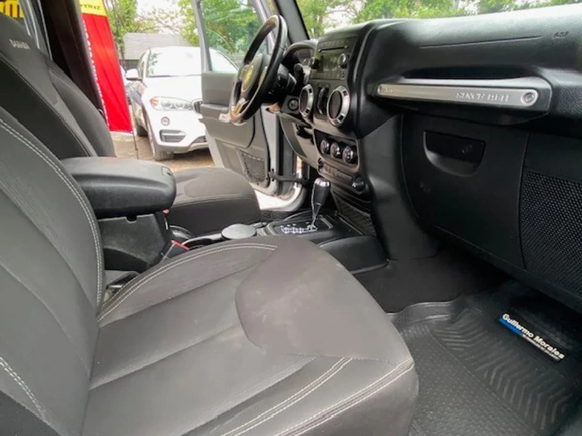 JEEP WRANGLER UNLTD Sahara 4x4 2.8 2018 - Imagen 22