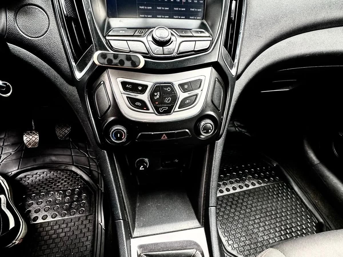 CHERY ARRIZO 5 1.5L GLS MT 2022 - Imagen 9