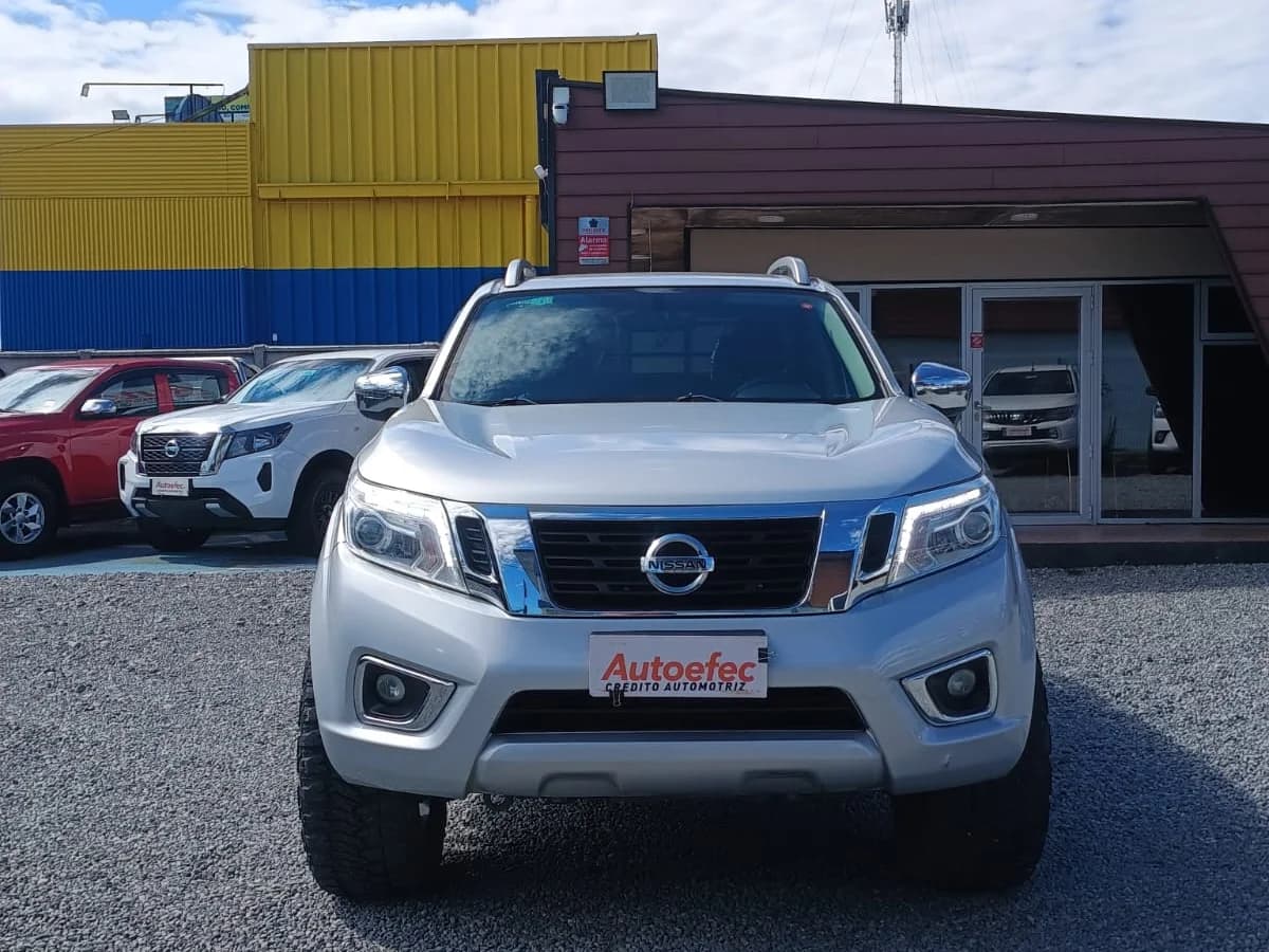 NISSAN Np300 LE 2.3 D. AUT. 2018 - Imagen 2