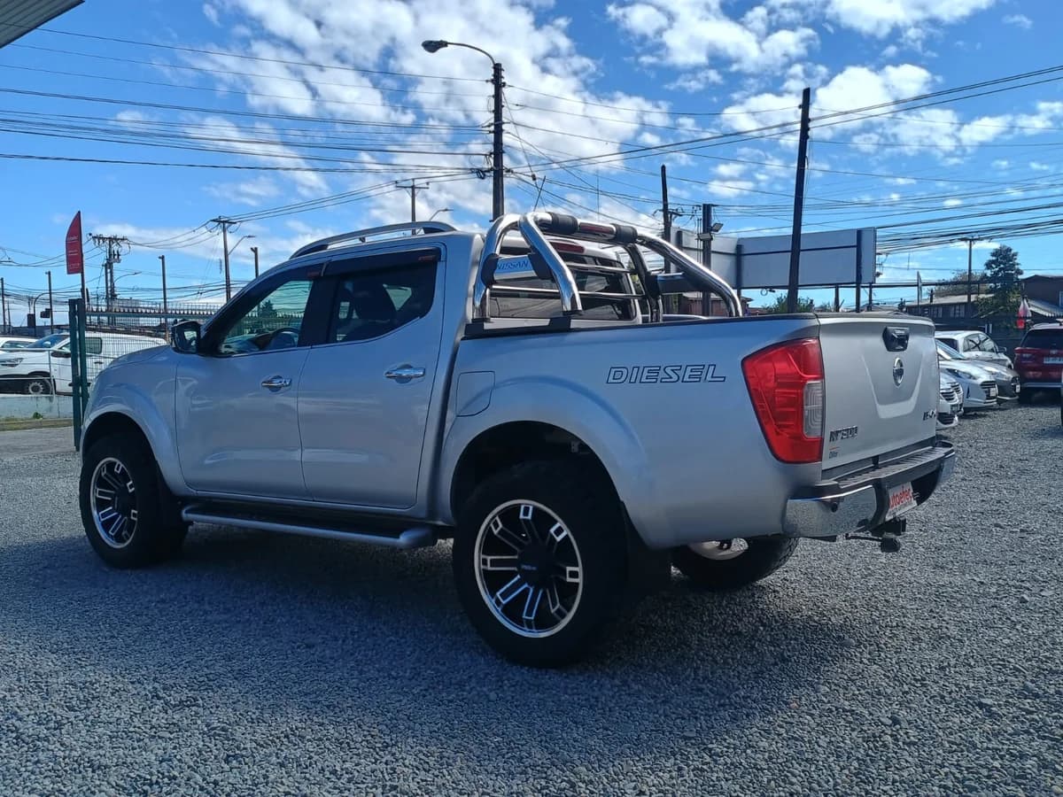 NISSAN Np300 LE 2.3 D. AUT. 2018 - Imagen 8