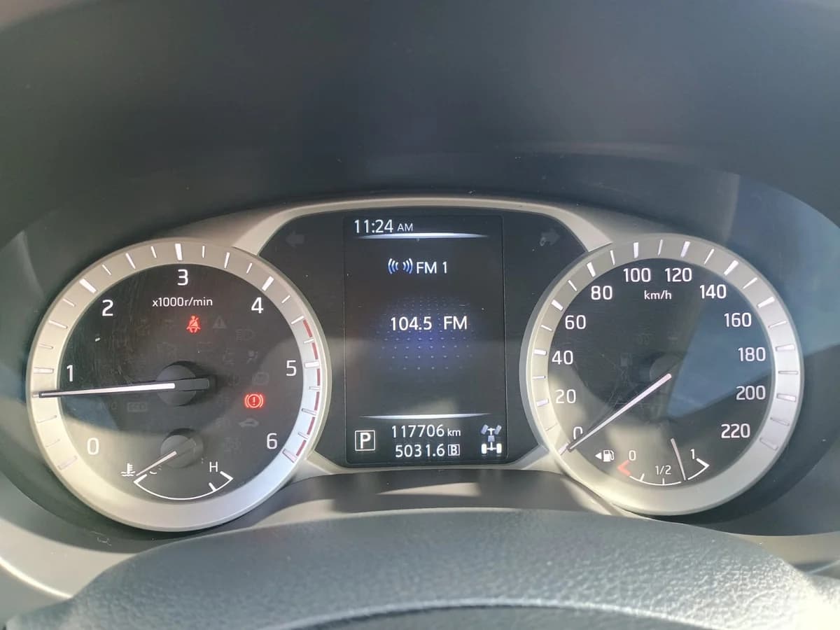 NISSAN Np300 LE 2.3 D. AUT. 2018 - Imagen 9