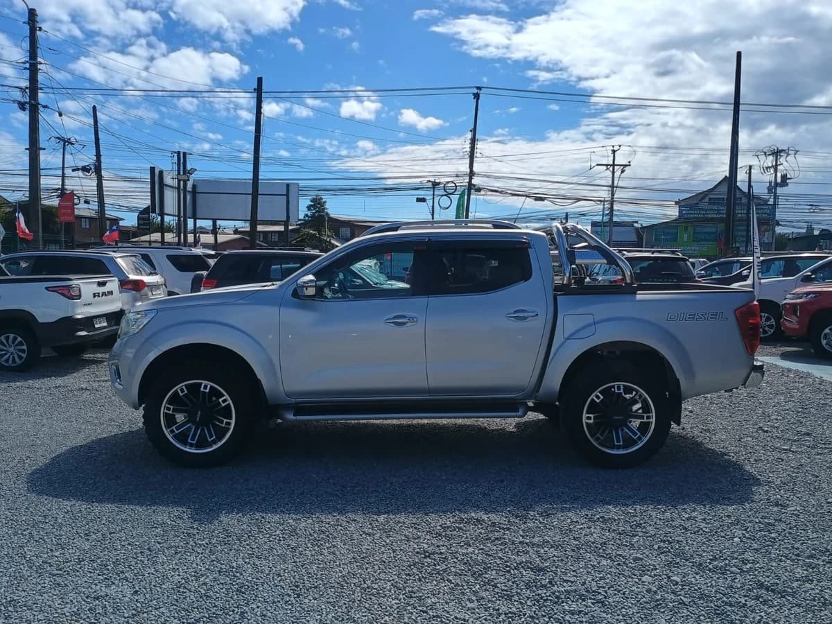 NISSAN Np300 LE 2.3 D. AUT. 2018 - Imagen 11