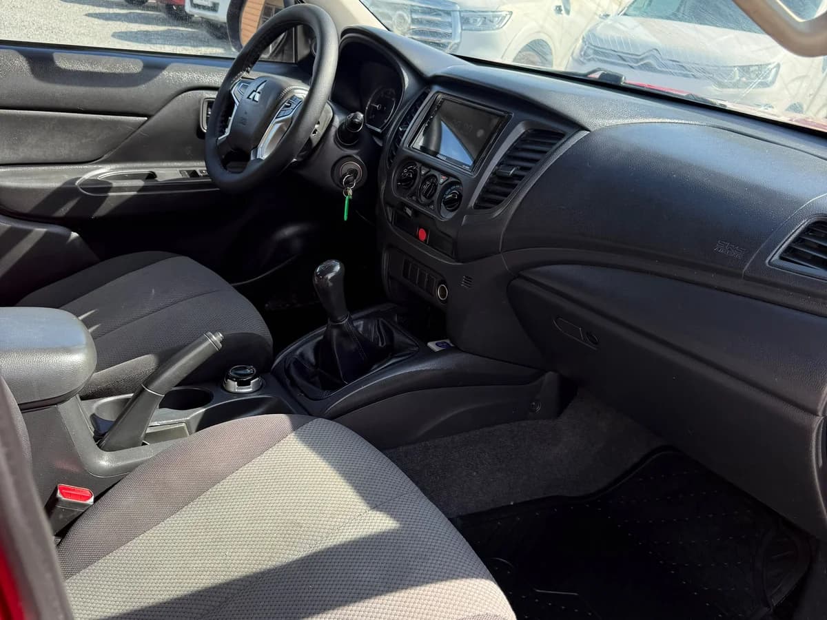 MITSUBISHI L200 KATANA CRT 4X4 2.4 2023 - Imagen 5