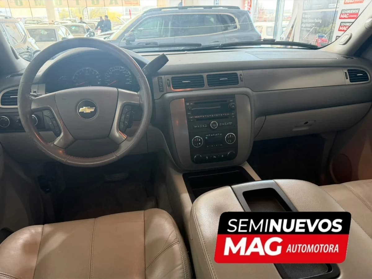CHEVROLET AVALANCHE 5.3L V8 2012 - Imagen 3