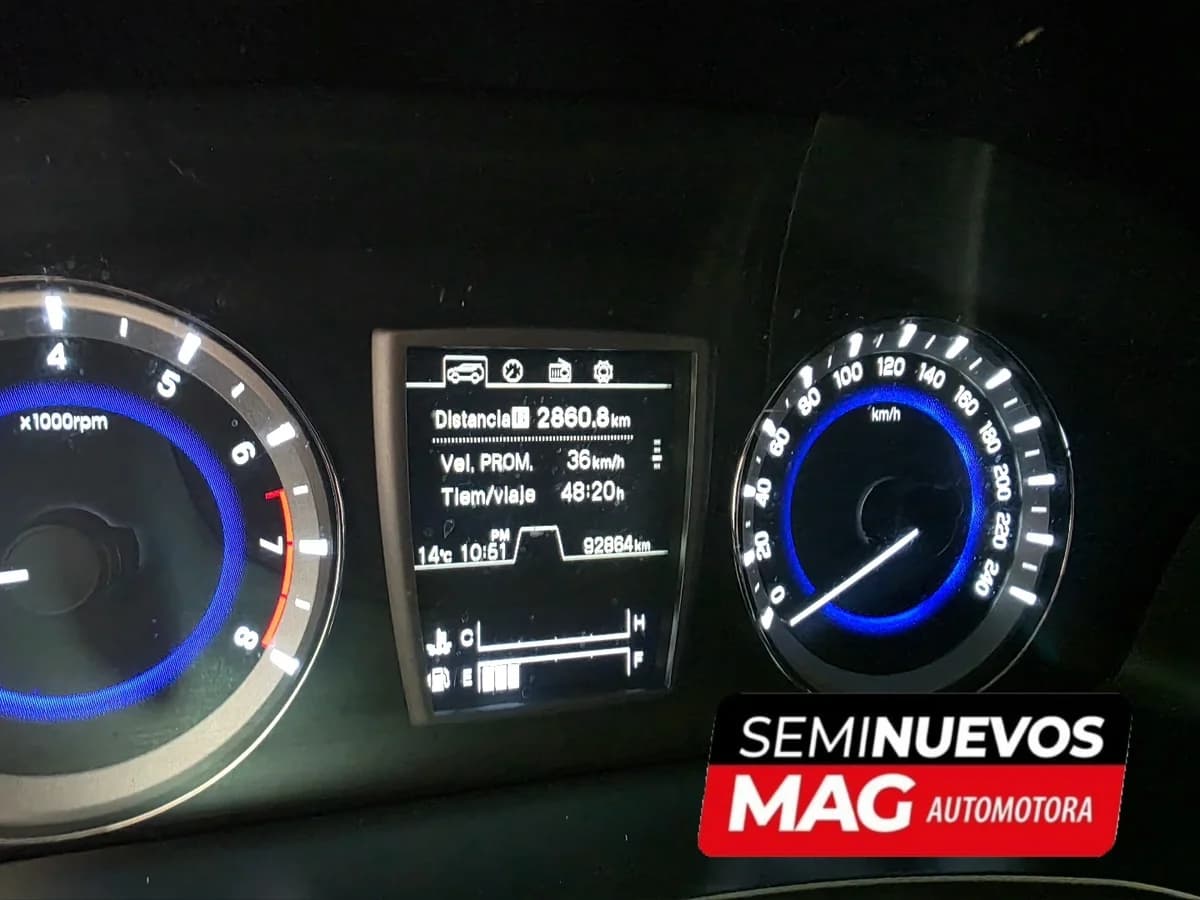 SSANGYONG REXTON 2.0 2019 - Imagen 11