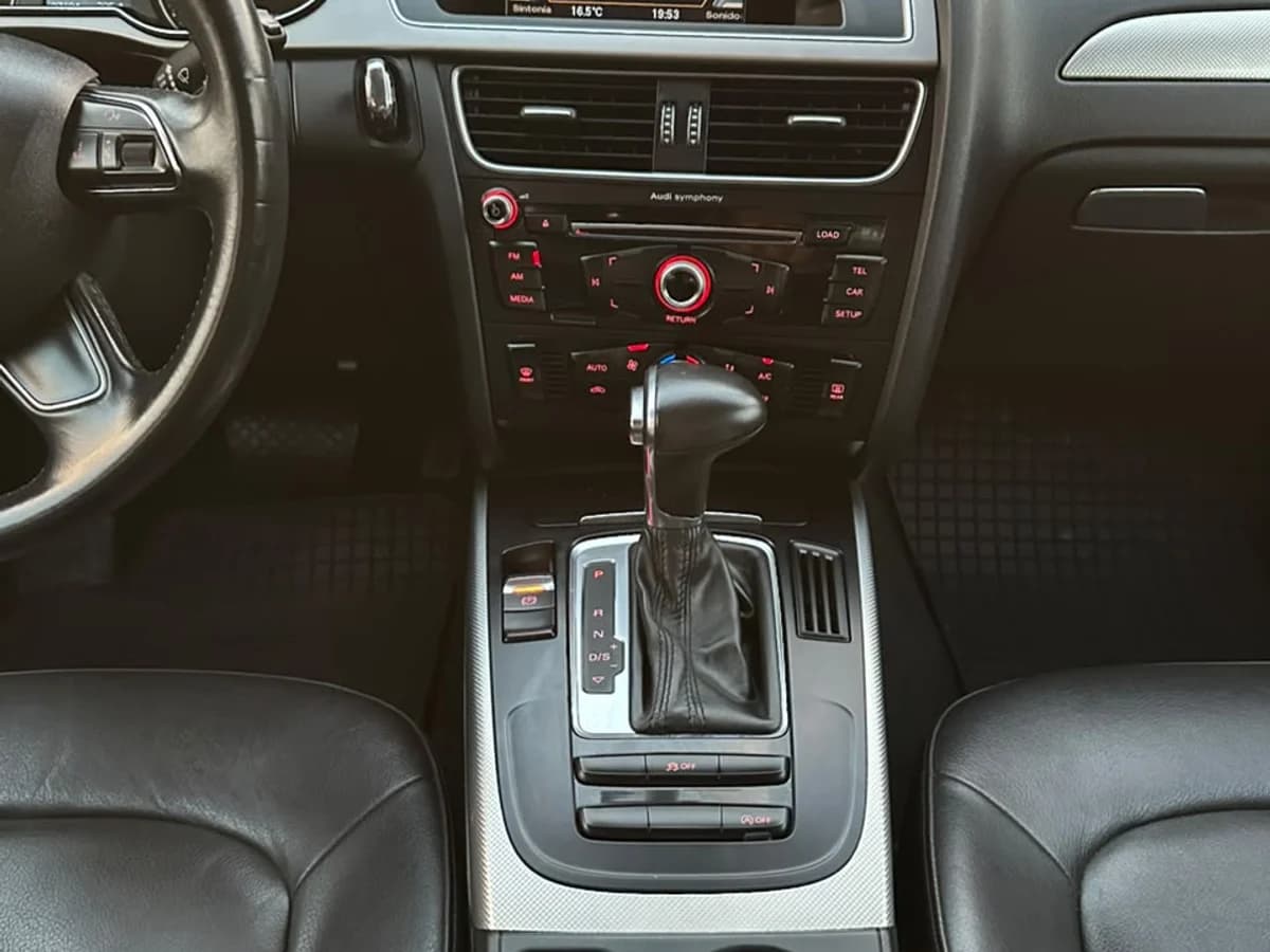 AUDI A4 1.8 TFSI DYNAMIC 120 MULTITRONIC AT 2015 - Imagen 5